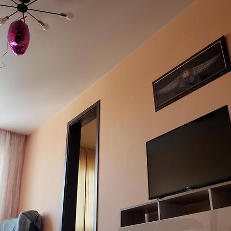 Lovely Apartment Tbilisi ภายนอก รูปภาพ