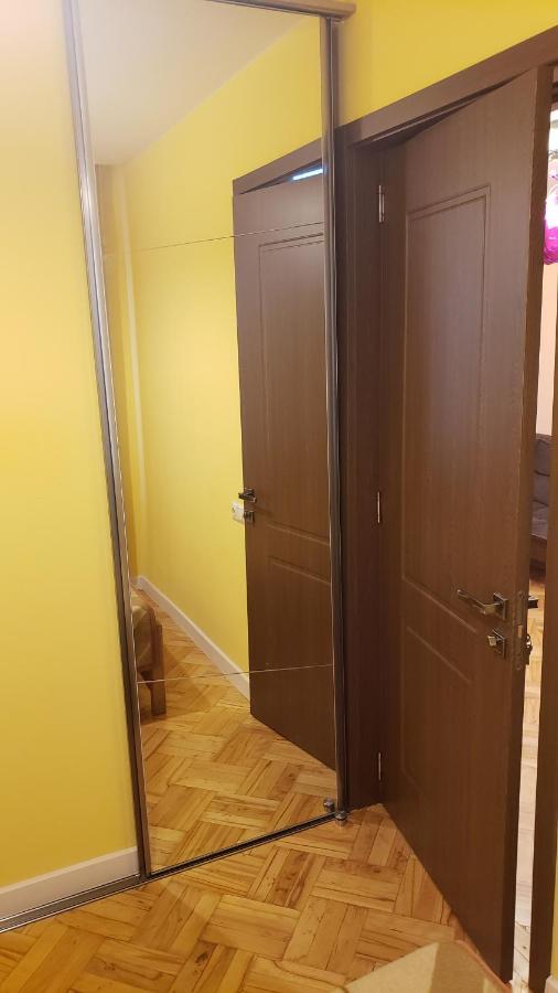 Lovely Apartment Tbilisi ภายนอก รูปภาพ
