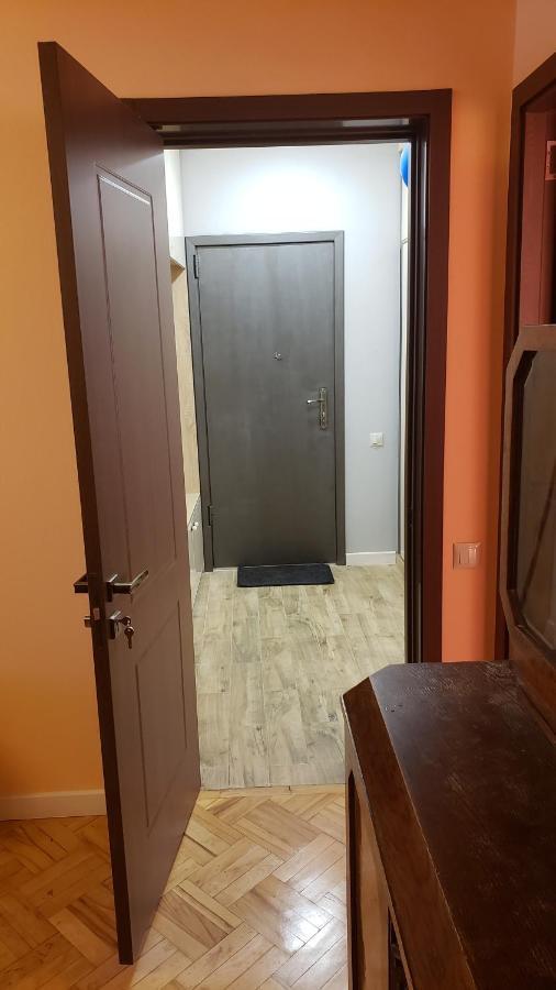 Lovely Apartment Tbilisi ภายนอก รูปภาพ