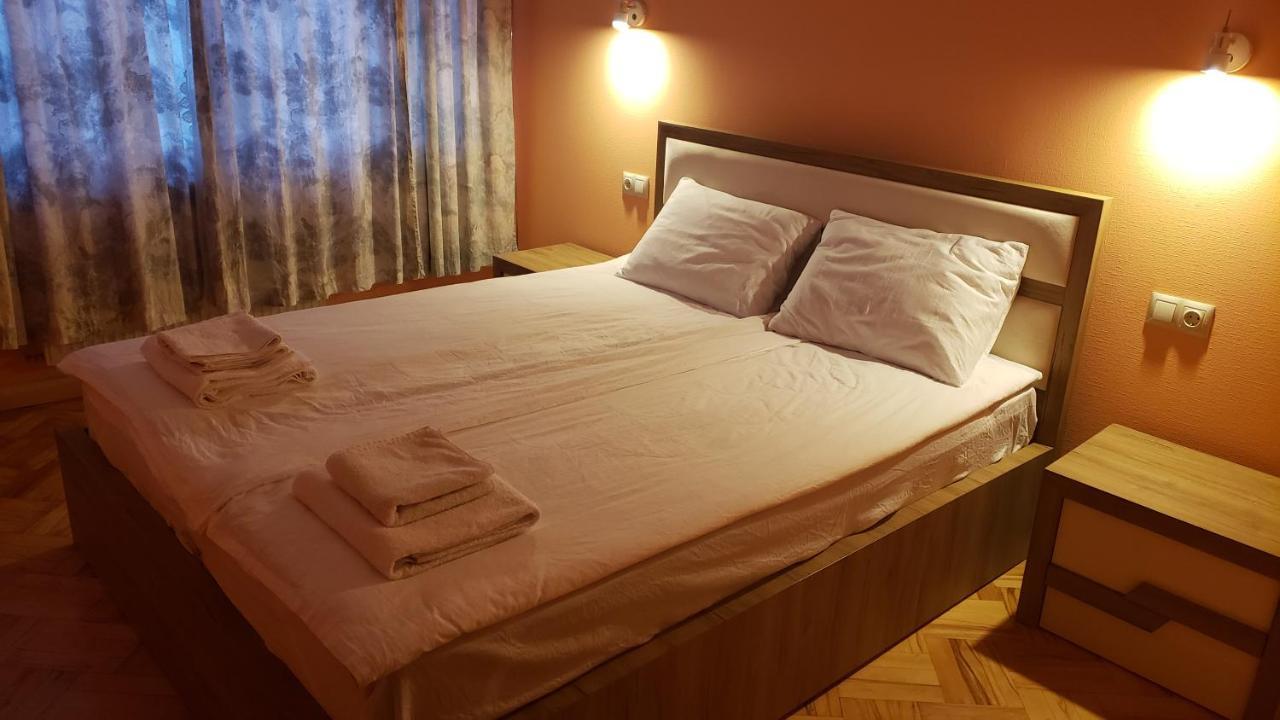 Lovely Apartment Tbilisi ภายนอก รูปภาพ