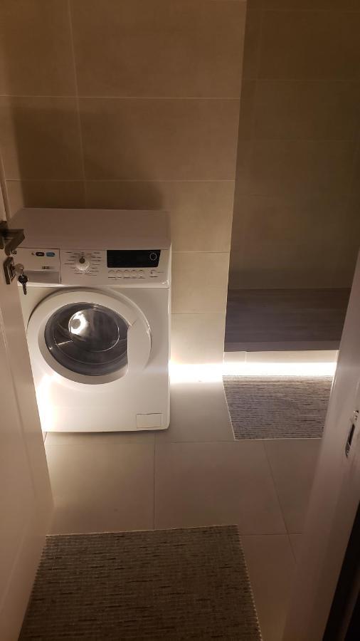 Lovely Apartment Tbilisi ภายนอก รูปภาพ